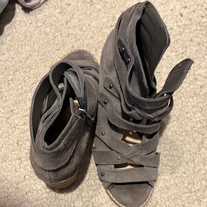 Vince Camuto Gray Ankle sandal /Booties